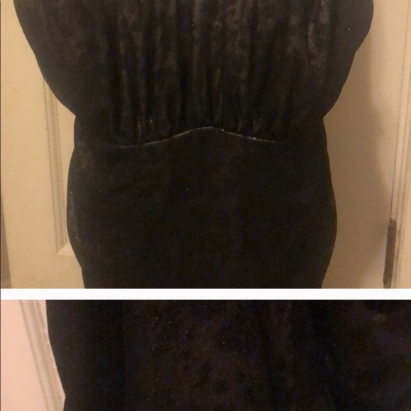 Designer Dress with white Leopard Underlay - Picture 2 of 4